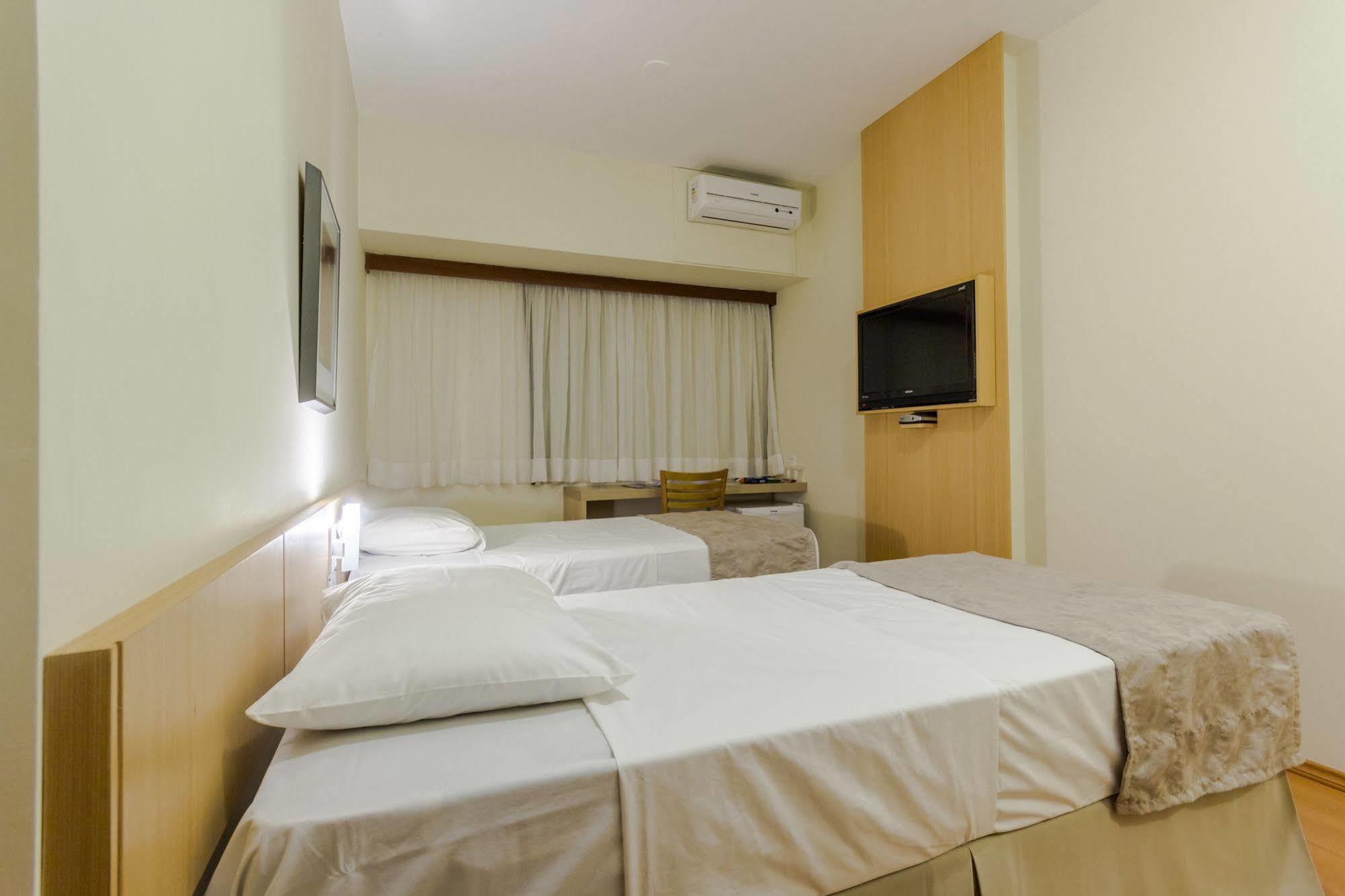 Hotel Crystal Лондрина Экстерьер фото